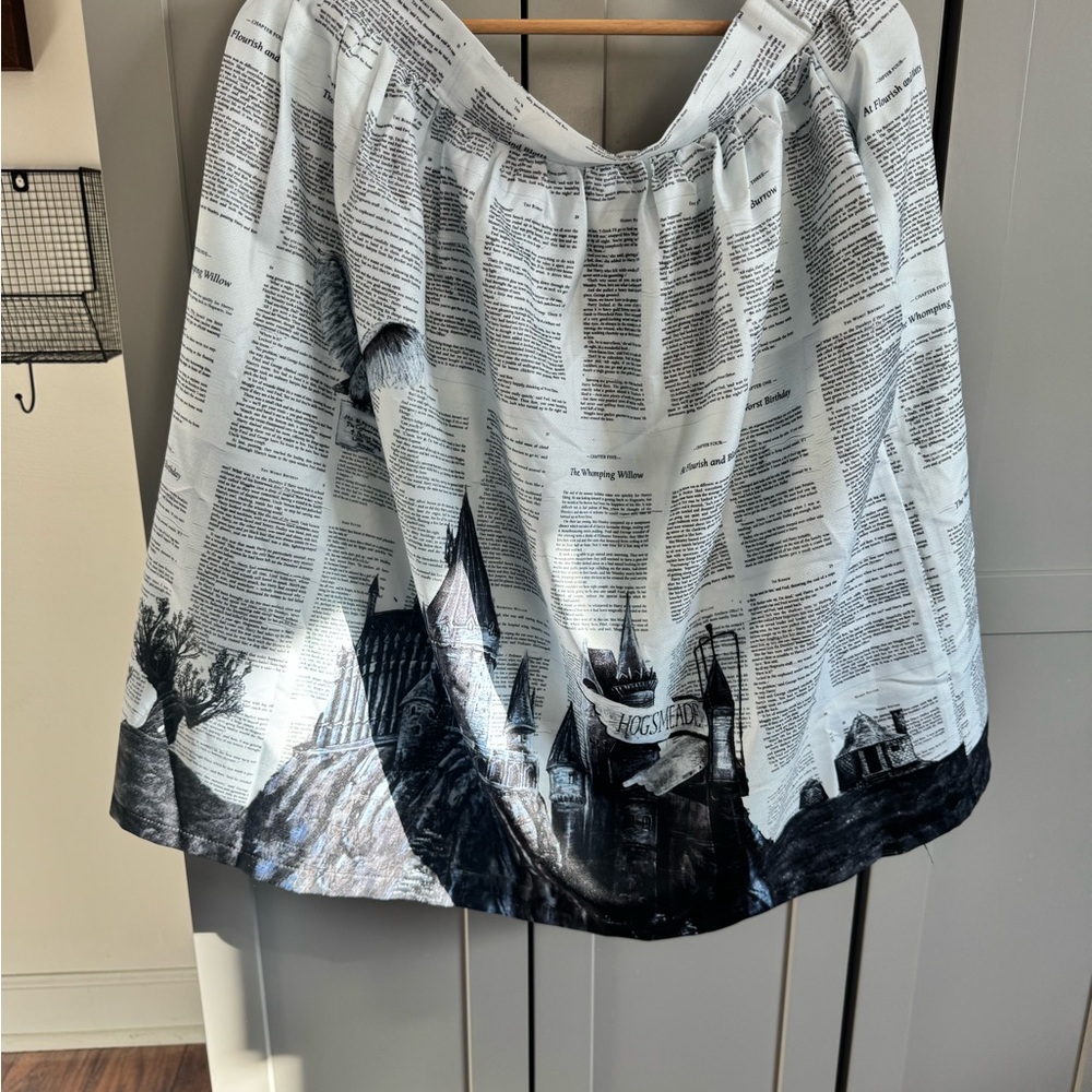 Artist, Kay Pop Hogwarts & Harry Potter book pages Printed Black and White Skirt